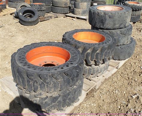 cat skid steer tire pressure|foam filled skid steer tires.